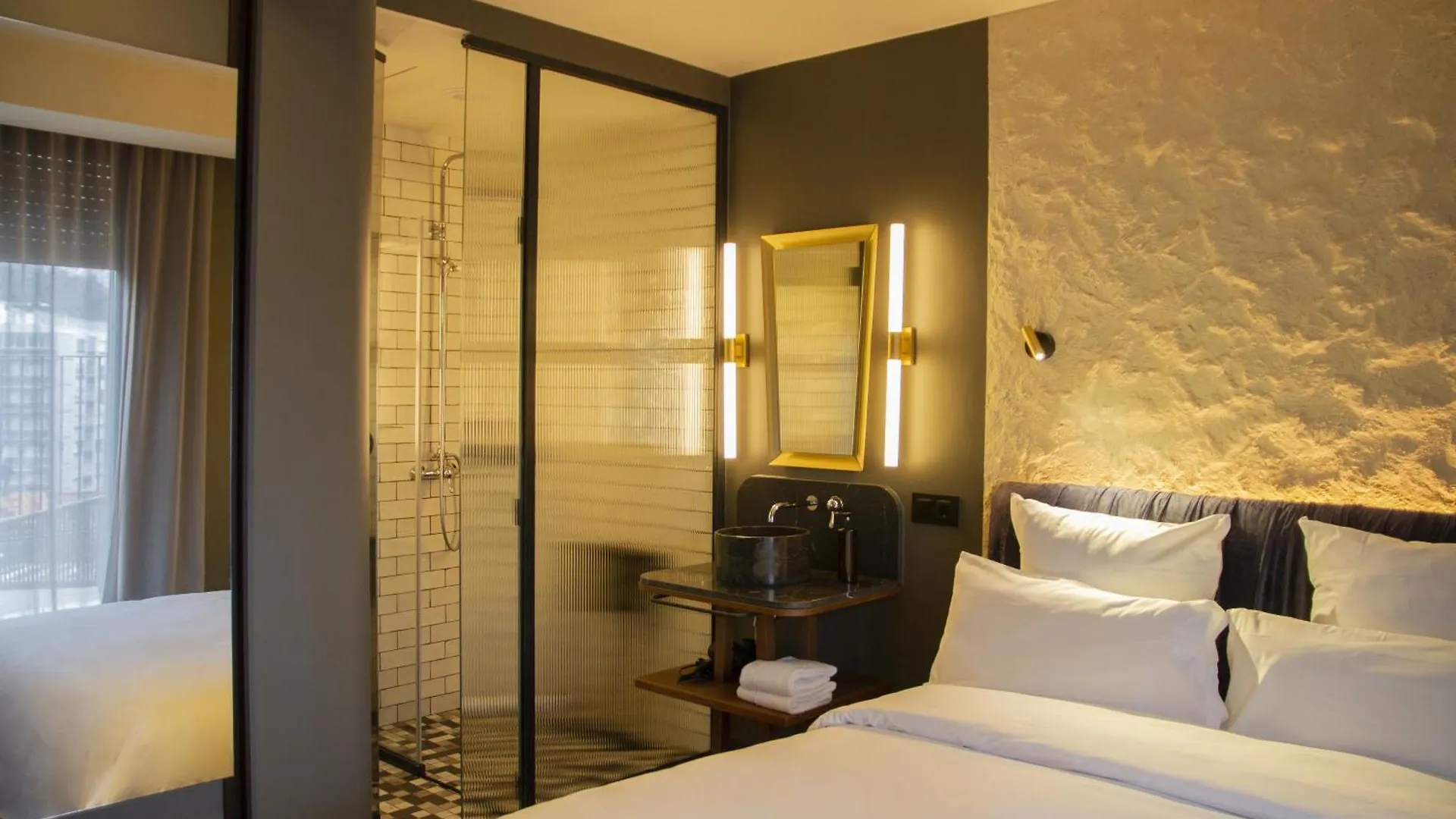 Letoh Letoh San Sebastian Hotel